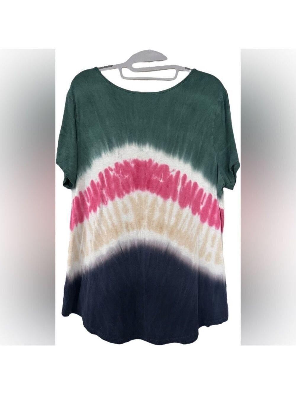 No Boundaries V-Neck Heather Lodge Tie Dye T-Shirt - Picture 7 of 13